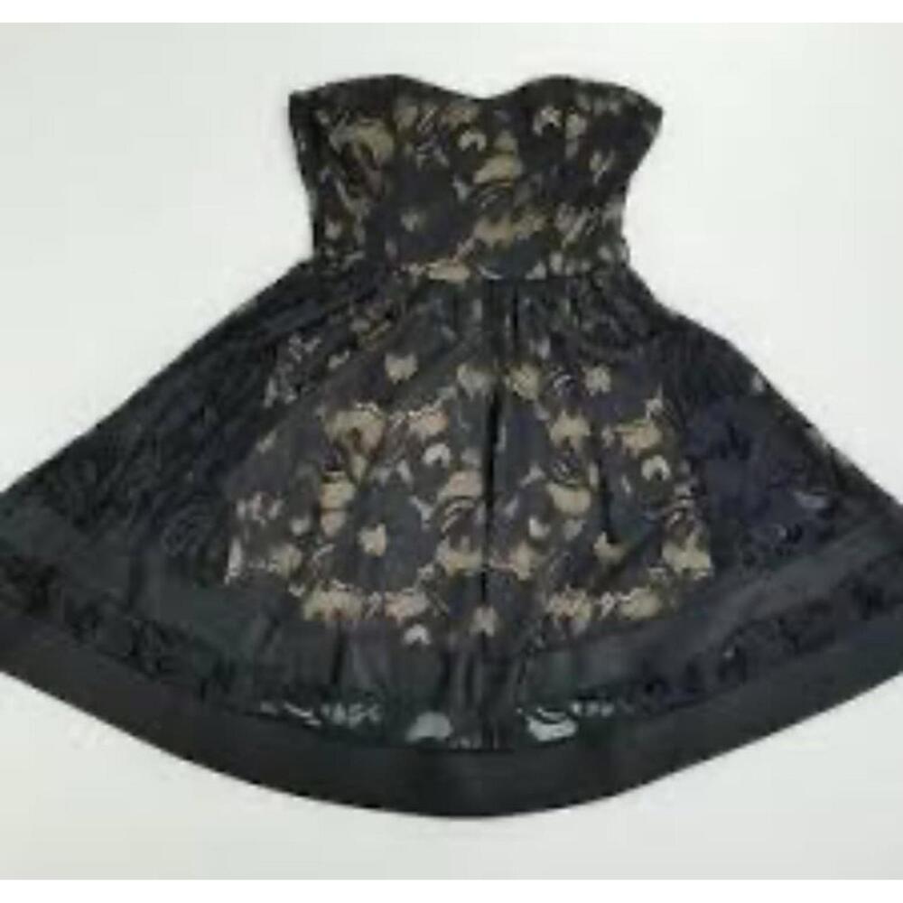 Dress beautiful lace strapless dress